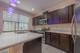1078 NW 33rd Manor in Pompano Beach, FL - Building Photo - Building Photo
