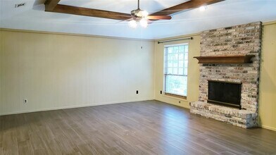 5435 Mossy Timbers Dr in Humble, TX - Foto de edificio - Building Photo