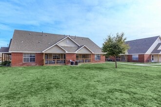 1600 W Clements St in Odessa, TX - Building Photo - Building Photo