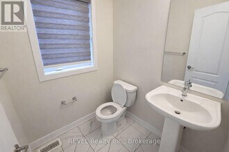 12 Rudder Rd in Welland, ON - Building Photo - Building Photo