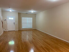 1050 Kelso Ln in Burlington, NC - Building Photo - Building Photo