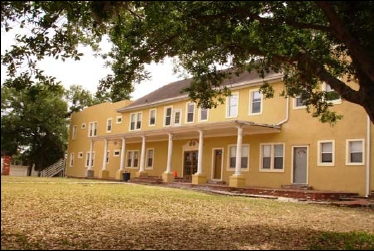 Palm Ridge Apartments in Haines City, FL - Building Photo