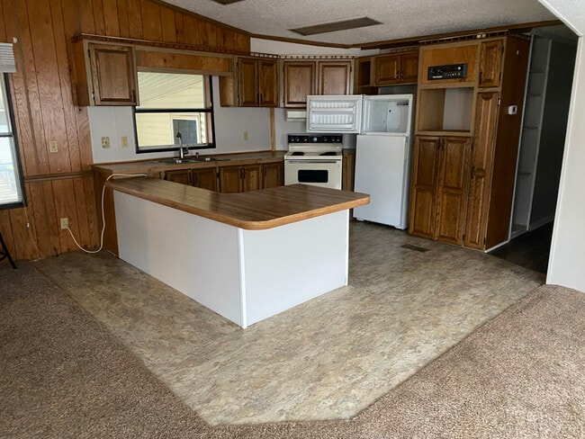 111 Ells Country Estates in Piedmont, SC - Foto de edificio - Building Photo