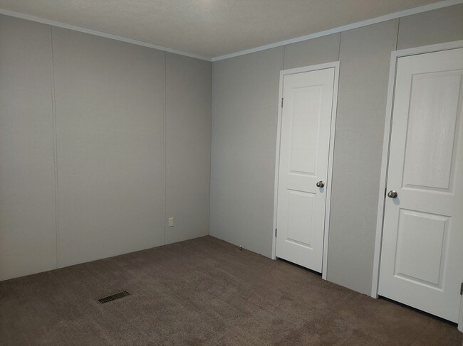 126 Mulberry in Belleville, MI - Building Photo - Building Photo