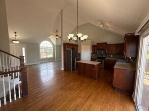 10718 N Lane Ave in Kansas City, MO - Building Photo - Building Photo
