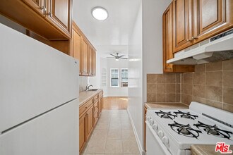 339 S Detroit St in Los Angeles, CA - Building Photo - Building Photo