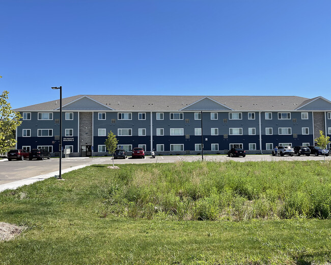 Belle Court Apartments in Belle Plaine, MN - Foto de edificio - Building Photo