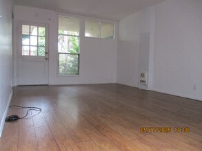 243 Avenida Pelayo in San Clemente, CA - Building Photo - Building Photo