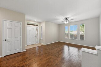 561 Legends Dr in Lewisville, TX - Building Photo - Building Photo