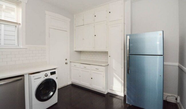 2552 N Kildare Ave-Unit -2S in Chicago, IL - Building Photo - Building Photo