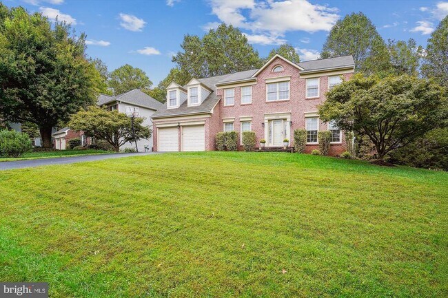 1233 Rowland Dr in Herndon, VA - Building Photo - Building Photo