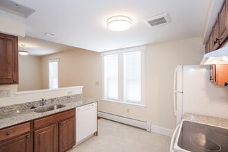 Summit Park in Hartford, CT - Building Photo - Building Photo