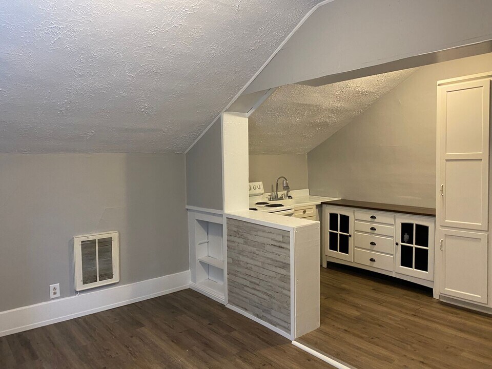 443 Greenwood Ave in Clarksville, TN - Building Photo