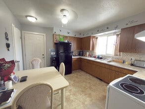 4421-4449 49 Ave in Bonnyville, AB - Building Photo - Building Photo