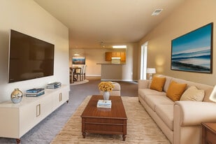 Highland Manor in Highland Park, MI - Building Photo