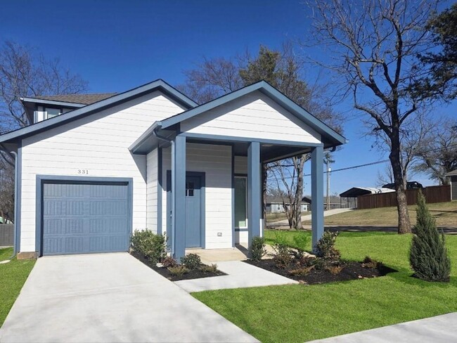 333 E Hull St in Denison, TX - Building Photo - Building Photo