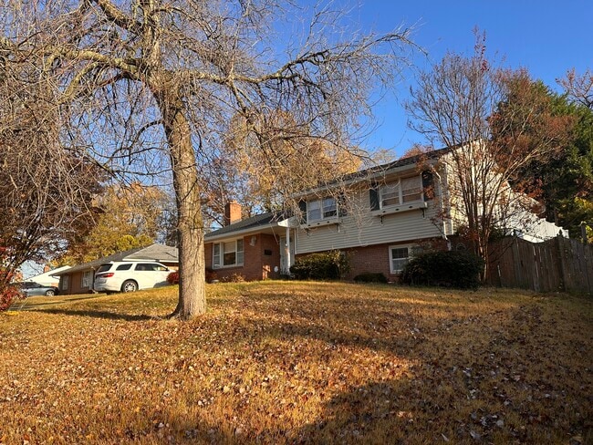 property at 5233 Queensberry Ave