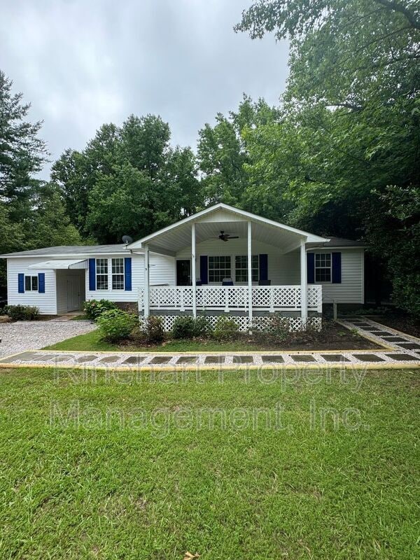 property at 2961 Kingsburry Rd