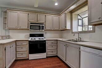1916 W McKinney St in Houston, TX - Building Photo - Building Photo