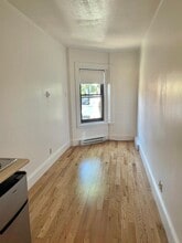 1061 Beacon St, Unit 8 in Brookline, MA - Building Photo - Building Photo