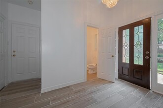 4160 Greystone Way in Sugar Land, TX - Building Photo - Building Photo