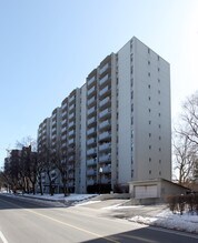 205 Cosburn in Toronto, ON - Building Photo - Building Photo