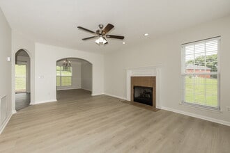 102 Polk Ct in Hendersonville, TN - Building Photo - Building Photo