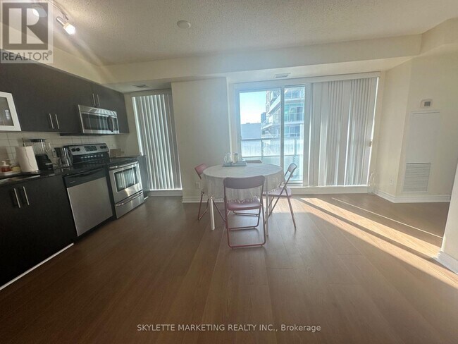 50 Town Centre Court in Toronto, ON - Building Photo - Building Photo