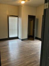 115 1st St in Terrell, TX - Building Photo - Building Photo