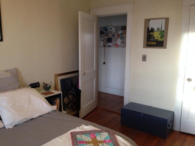 1615 Commonwealth Ave, Unit 22 in Boston, MA - Foto de edificio - Building Photo