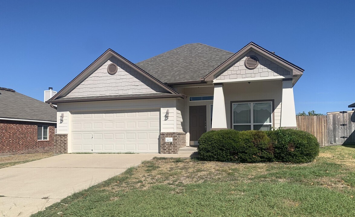 5827 Alexandria Dr in Temple, TX - Building Photo