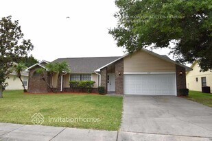 2442 Sweetwater Blvd in St. Cloud, FL - Building Photo