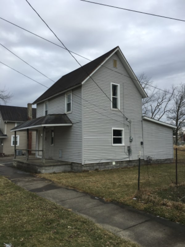215 Walnut St in Findlay, OH - Foto de edificio - Building Photo