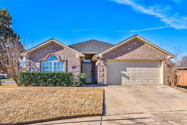 property at 4914 Brazoswood Cir