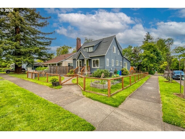 4105 N Willis Blvd in Portland, OR - Building Photo - Building Photo