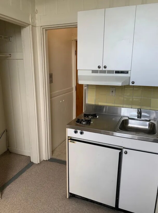 17 Bay State Rd, Unit A2 in Boston, MA - Building Photo - Building Photo