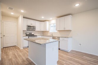 944 Shire Ave in Haslet, TX - Building Photo - Building Photo