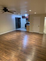 1675 Durfee Ave, Unit Studio 1 in El Monte, CA - Building Photo