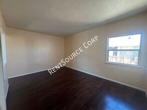 920 Flora St in Barstow, CA - Building Photo - Building Photo