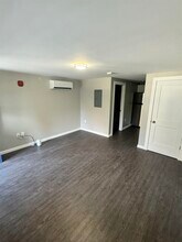 24 Monarch Wy-Unit -204 in Portsmouth, NH - Foto de edificio - Building Photo