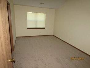 10 Woodridge Ct in Madison, WI - Building Photo - Building Photo