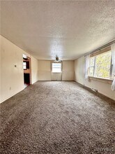 156 S Seine Dr in Cheektowaga, NY - Building Photo - Building Photo