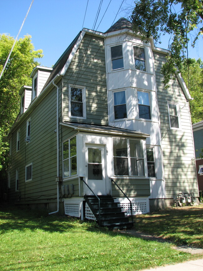 384 Saint Paul St, Unit 1
