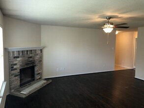 2632 Caprock Rd in McKinney, TX - Foto de edificio - Building Photo