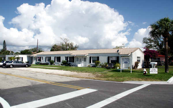 Sea View Apartments in Pompano Beach, FL - Building Photo - Building Photo