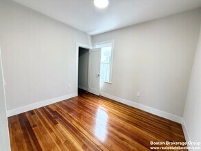 36 Raven St in Boston, MA - Building Photo - Building Photo