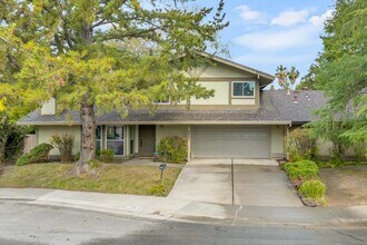 6424 Harmon Dr in Sacramento, CA - Building Photo - Building Photo