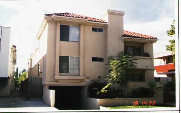 143 S Hayworth Ave