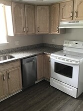 114 Homewood St in Belle Vernon, PA - Building Photo - Building Photo