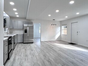 3032 Spirit Lake Dr in Winter Haven, FL - Building Photo - Building Photo